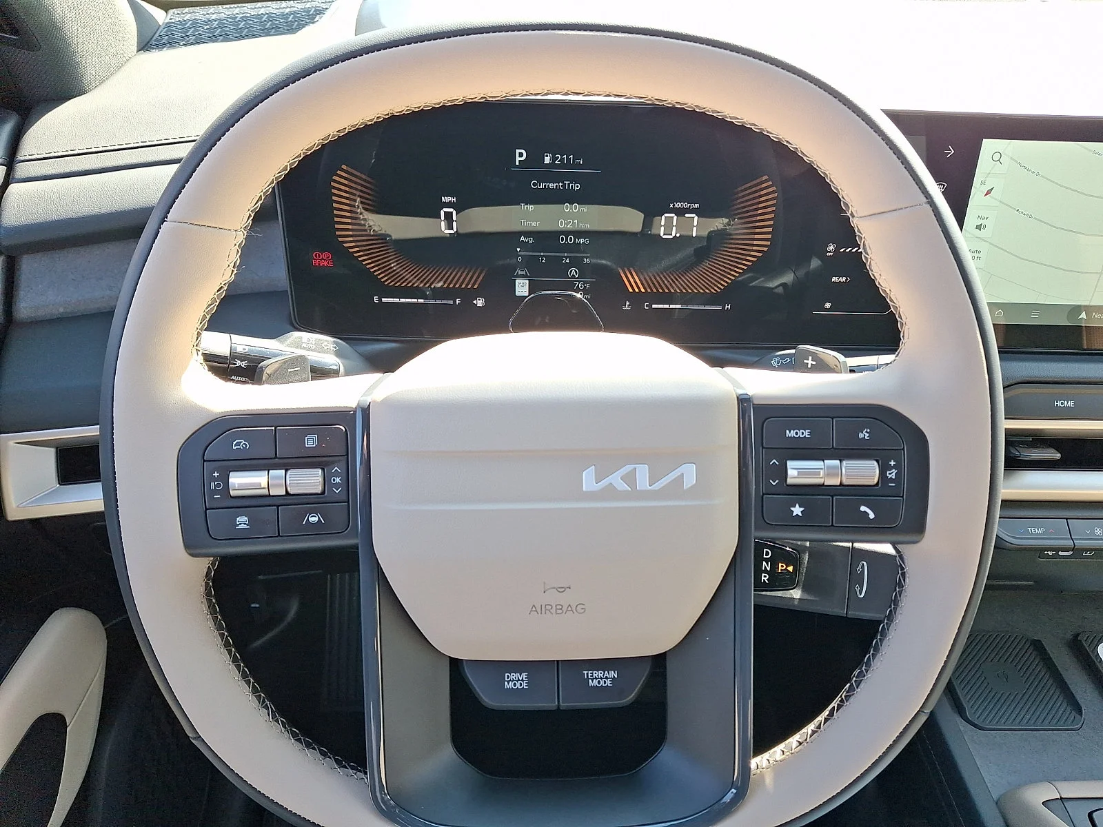 New 2027 White Kia EX image 21