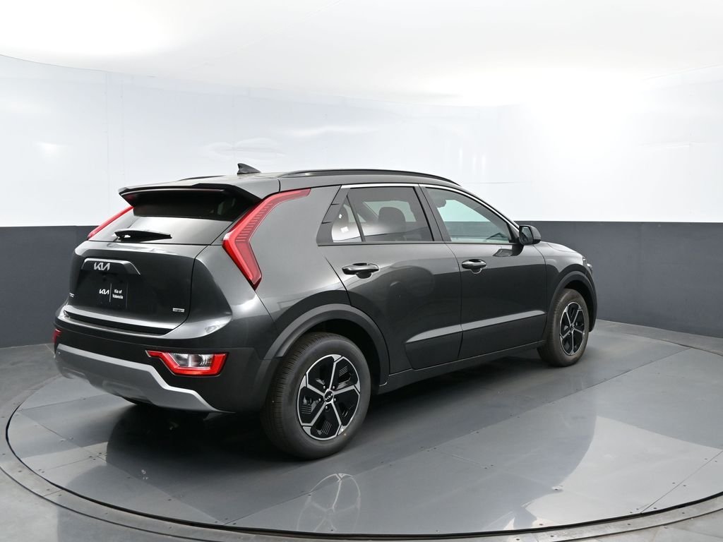 New 2026 Interstellar Gray Kia LX image 21