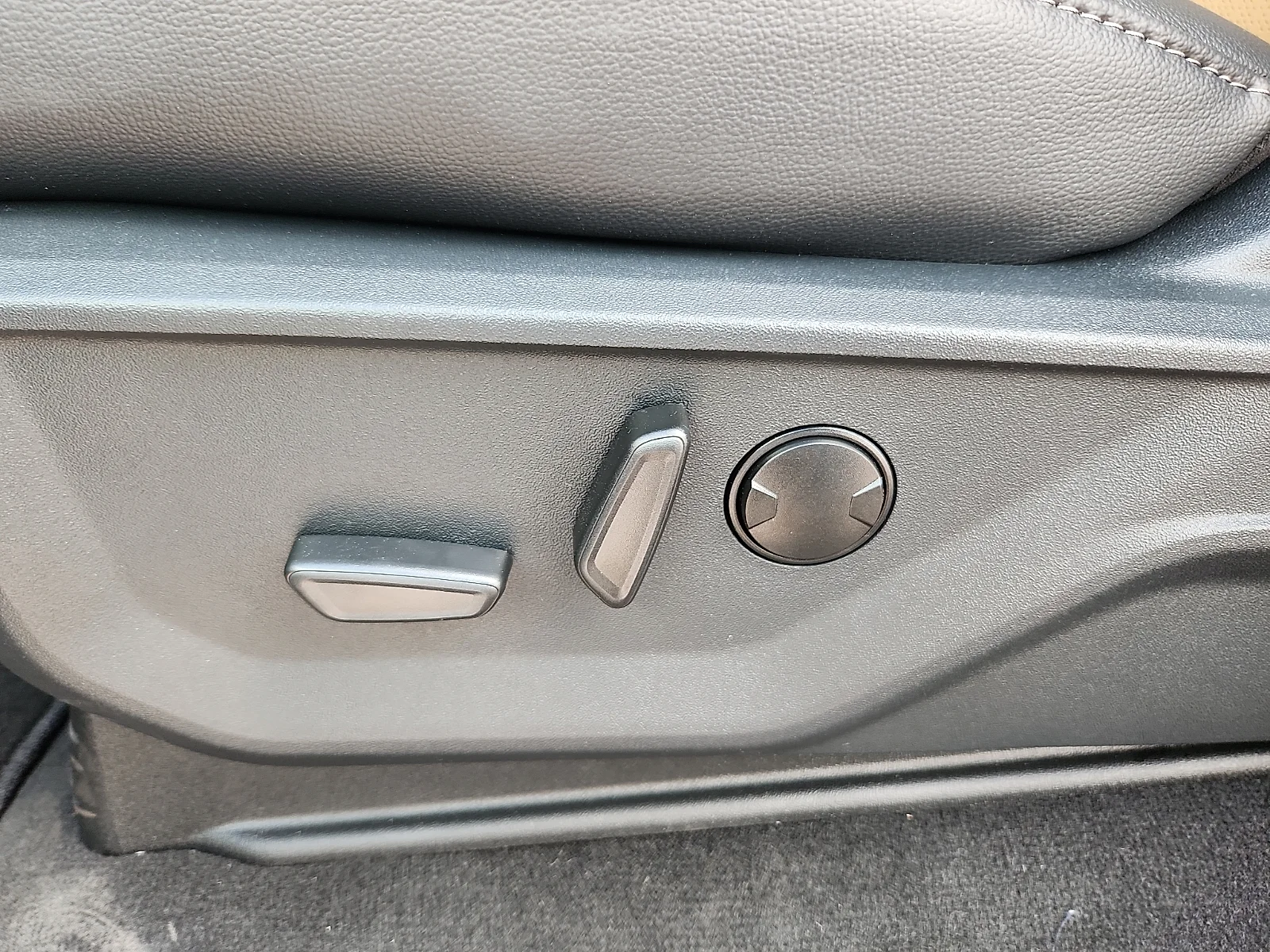 New 2026 Argon Blue Metallic Ford F-250® Lariat® image 16