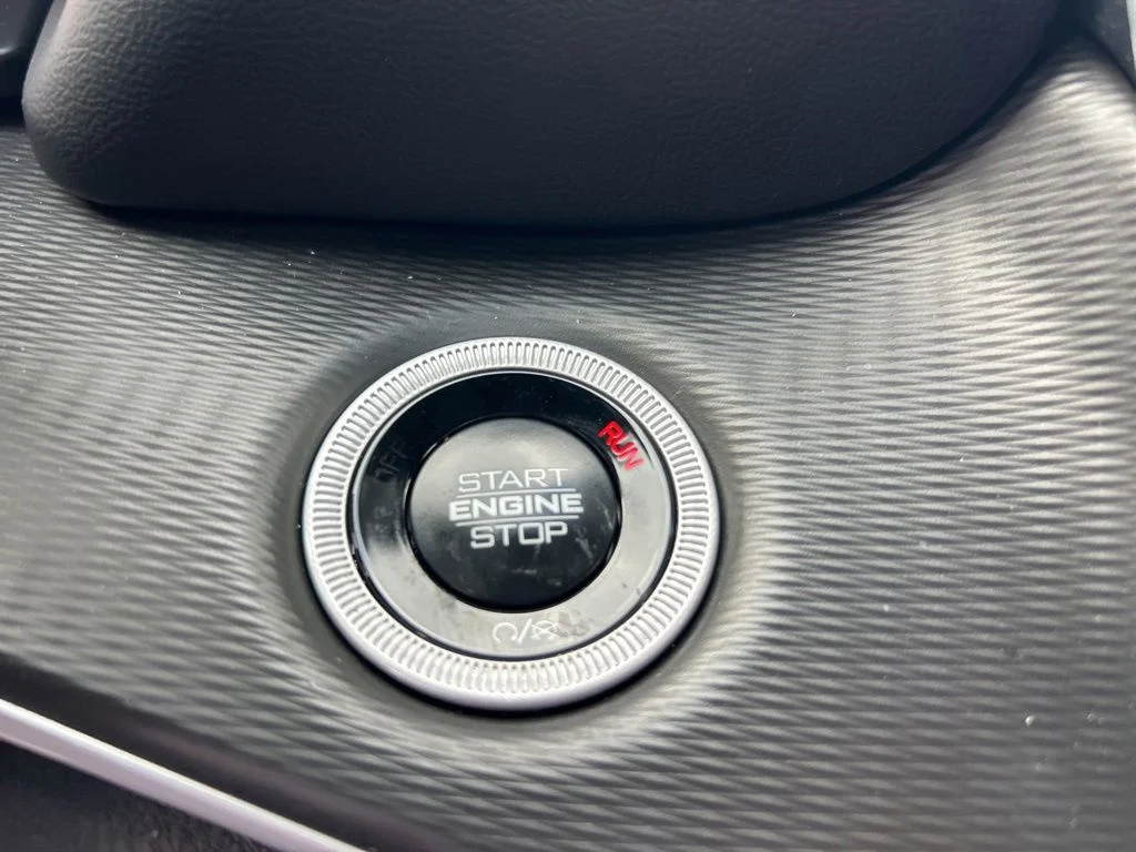 Used 2025 Silver Jeep Altitude X image 45