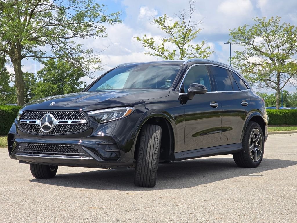 Used 2026 Black Mercedes-Benz GLC 300 image 17