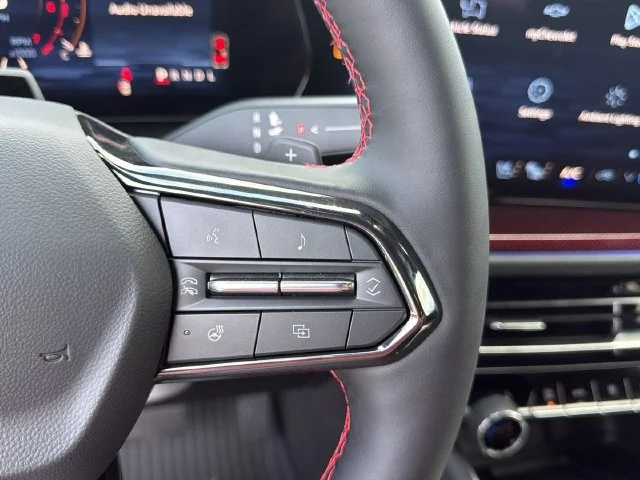 2027 Chevrolet Traverse RS - Photo 28