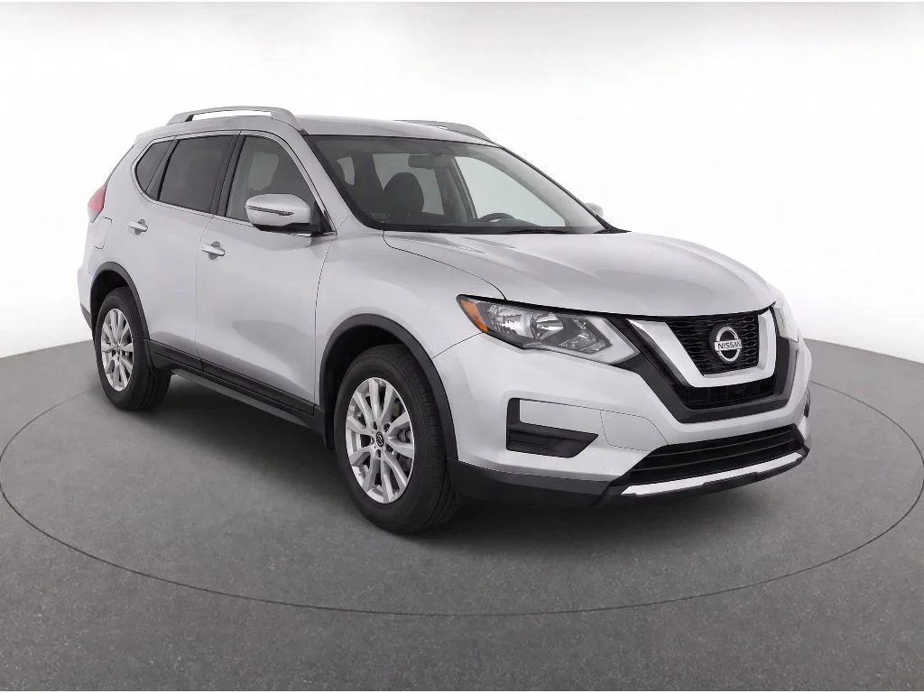 Used 2017 Brilliant Silver Nissan S image 2