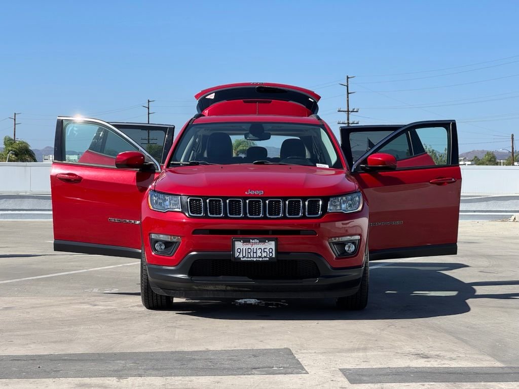 Used 2020 Red Line Jeep Latitude image 27