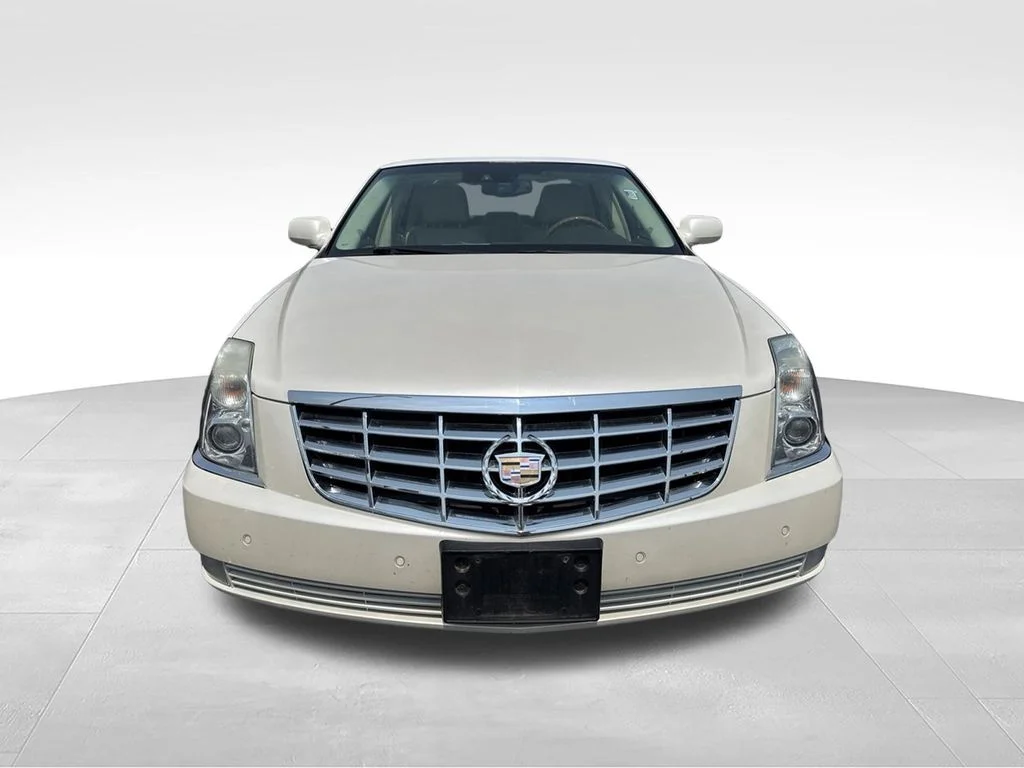 Used 2011 White Cadillac Platinum image 6
