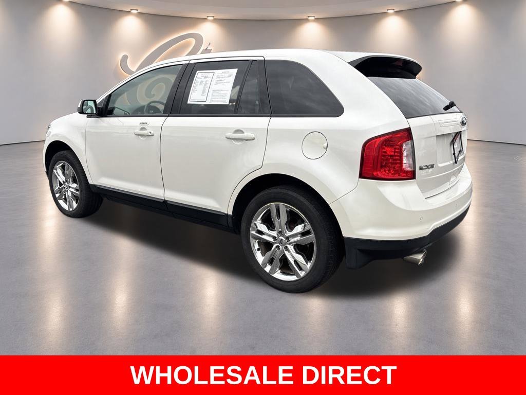 Used 2013 White Platinum Clearcoat Metallic Ford SEL image 3