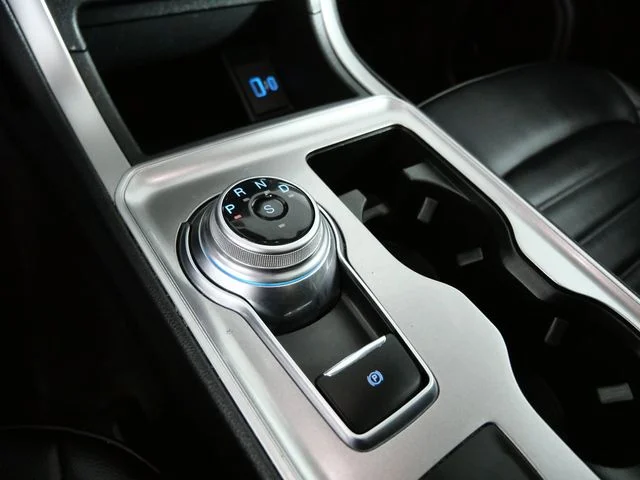 Used 2024 Gray Ford SEL image 18