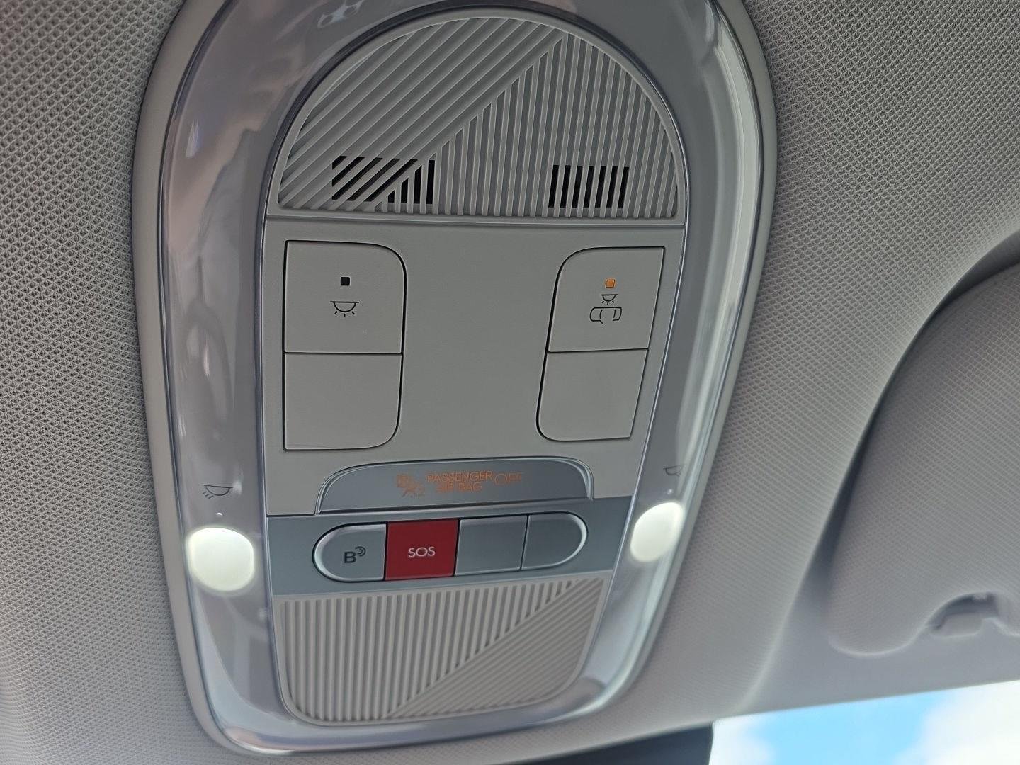 Used 2024 Digital Teal Hyundai SEL image 8