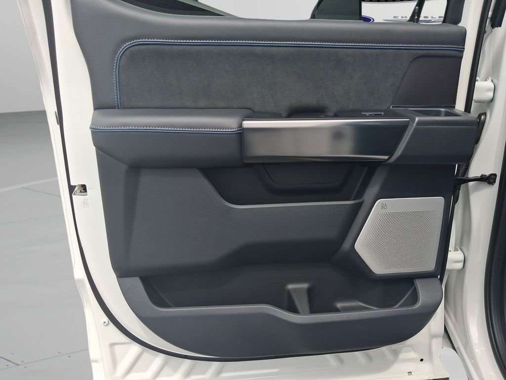 New 2026 White Ford Platinum image 29