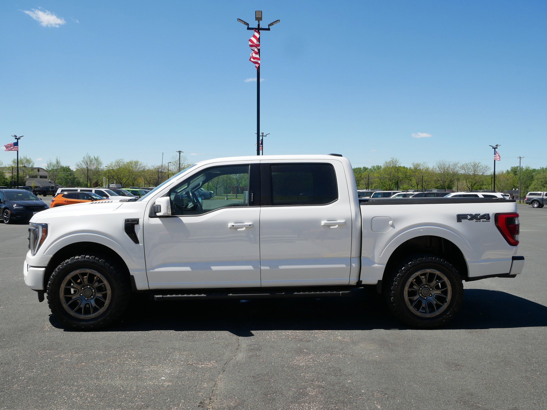Used 2022 White Ford LARIAT image 5