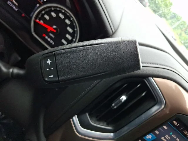 Used 2020 Beige Chevrolet High Country image 15