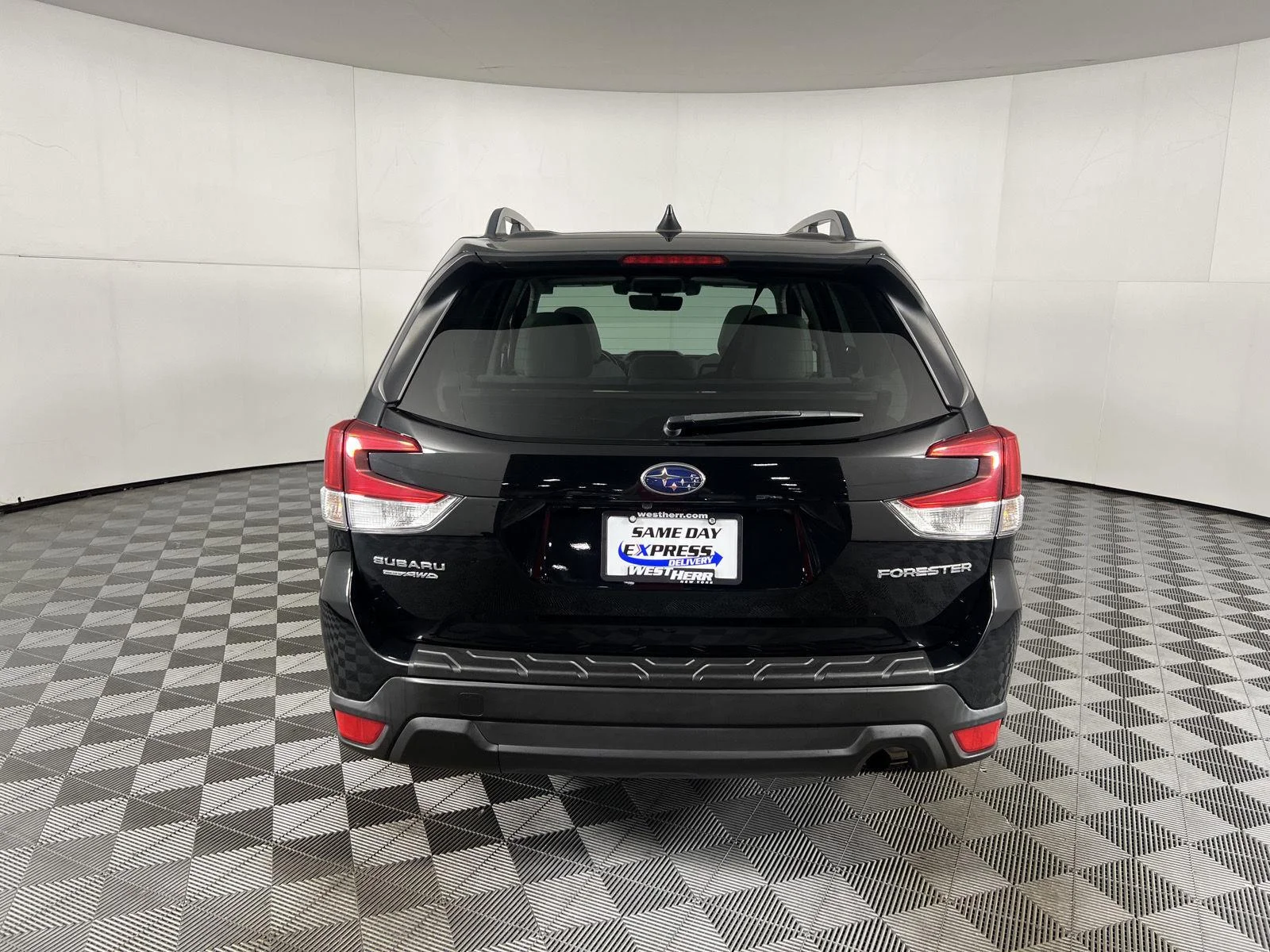 Used 2021 Crystal Black Silica Subaru Premium image 26