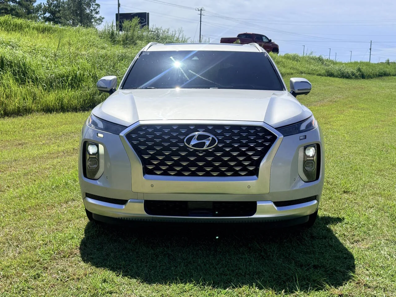 Used 2022 Silver Hyundai Calligraphy AWD 4dr SUV image 8