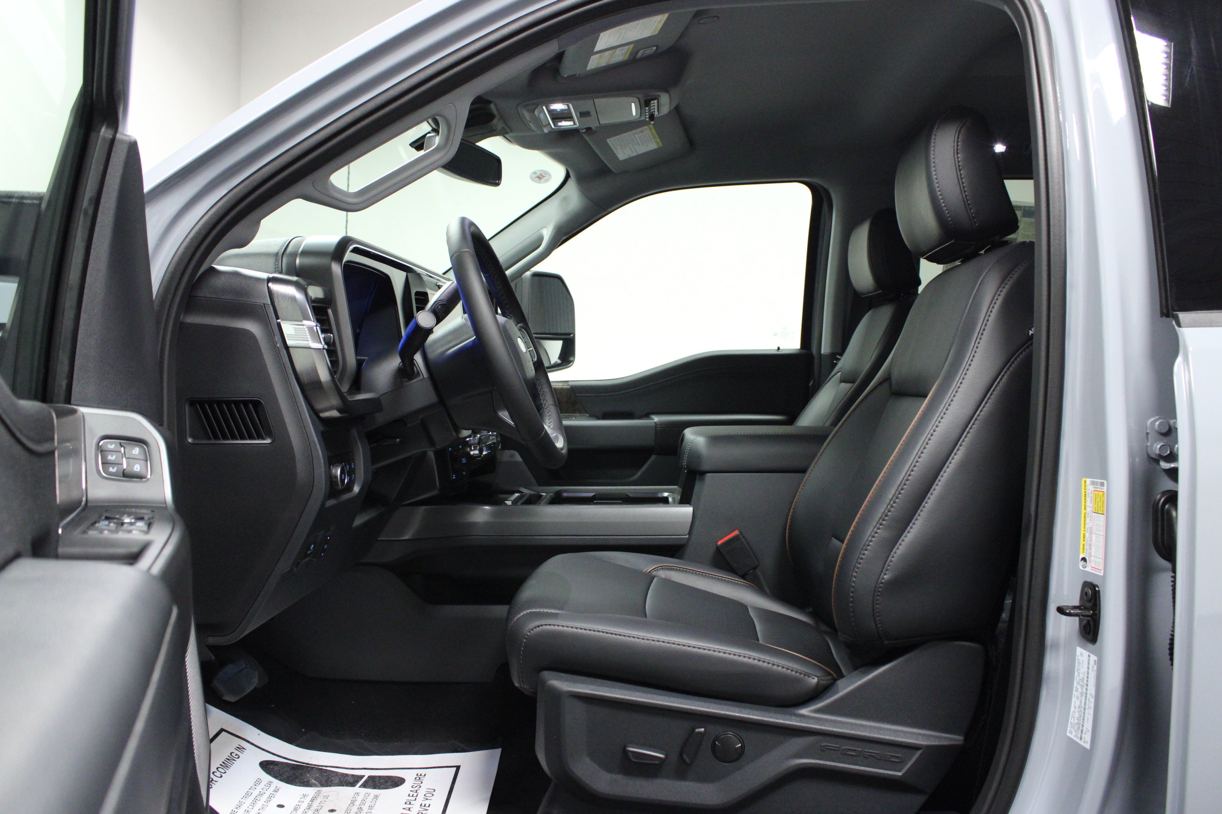 New 2026 Glacier Gray Metallic Tri-Coat Ford LARIAT image 12