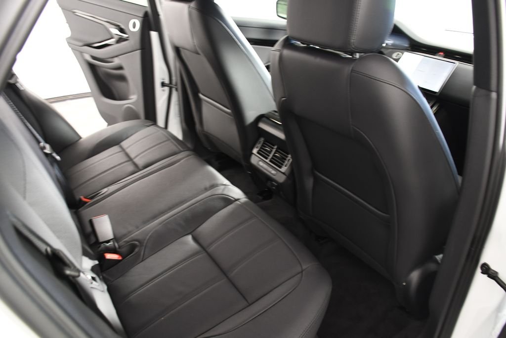 Certified Used 2026 Fuji White Land Rover S image 22