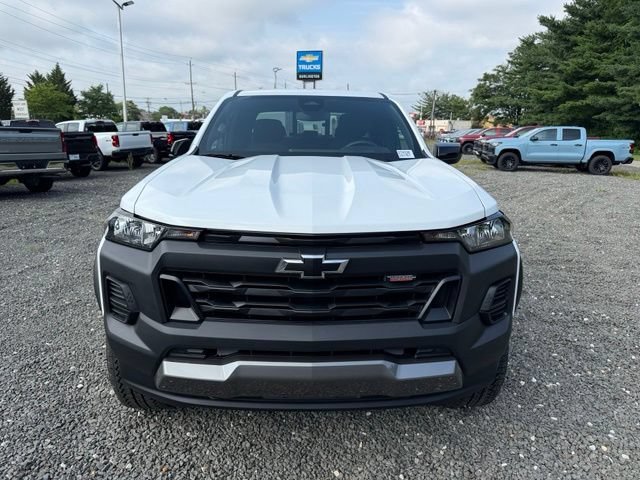 New 2026 Summit White Chevrolet Trail Boss image 2