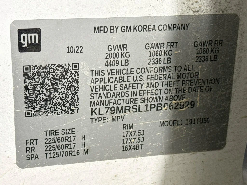 Used 2023 White Chevrolet LT image 29