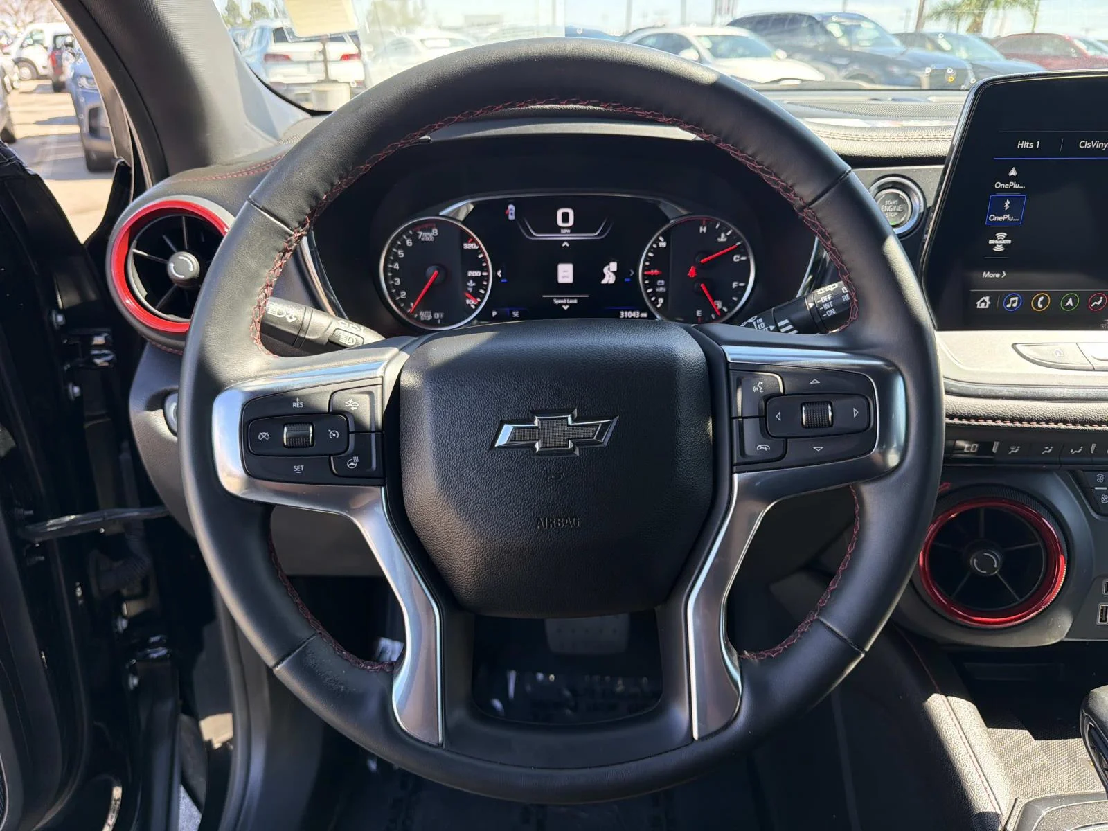 Used 2025 BLACK Chevrolet FWD 4dr RS image 8