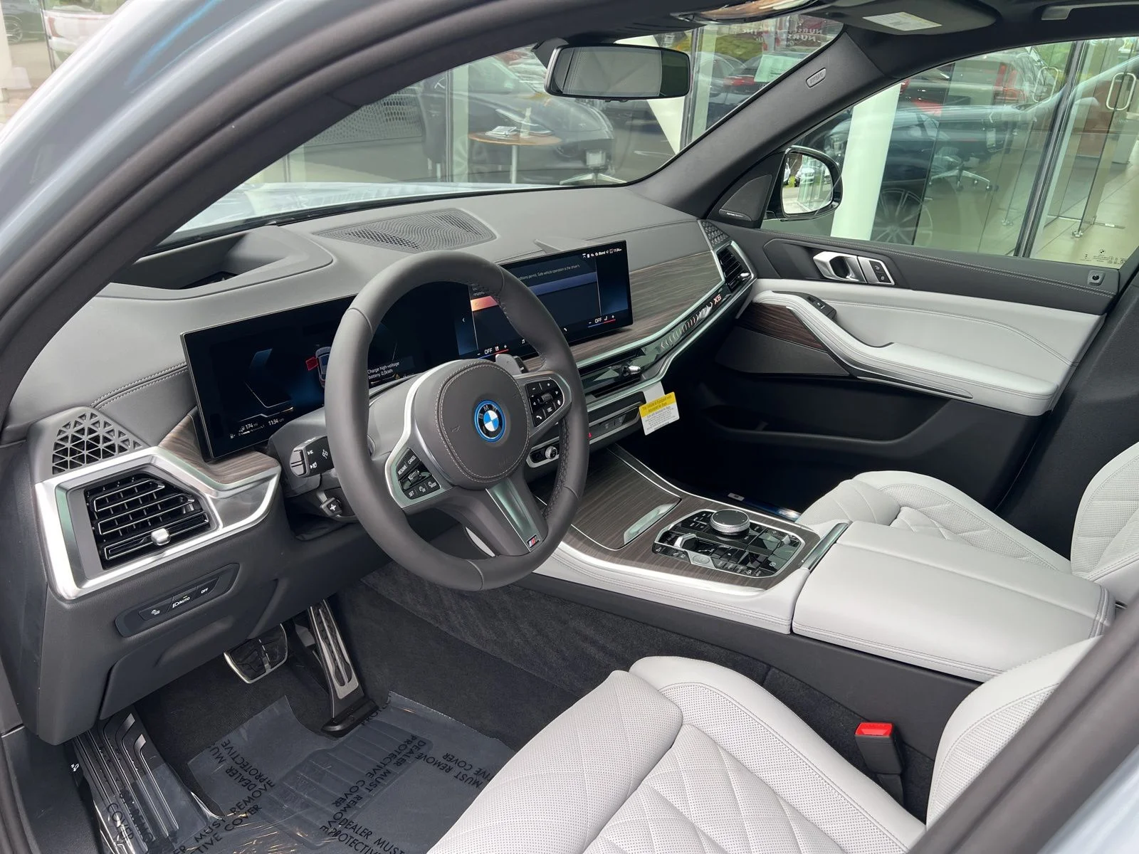 New 2026 Brooklyn Grey Metallic BMW xDrive50e image 10