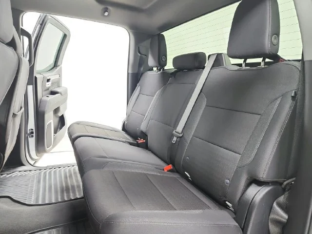 Used 2025 Summit White Chevrolet LT image 37