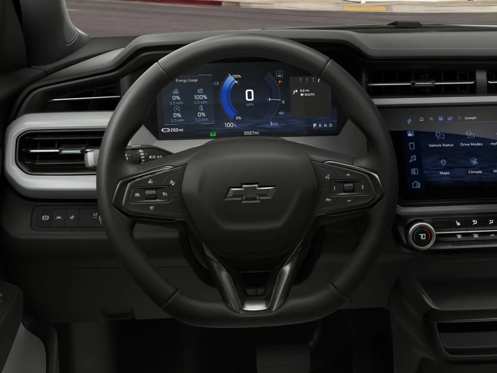 New 2027 Summit White Chevrolet LT image 5