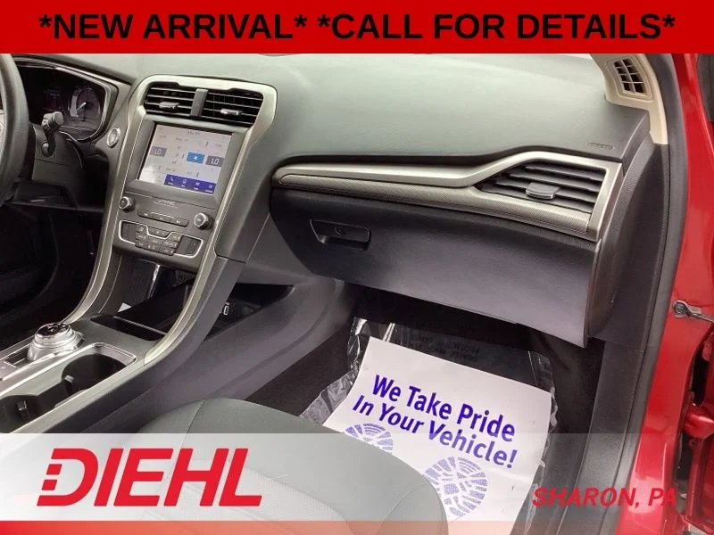 Used 2020 Red Ford SE image 16