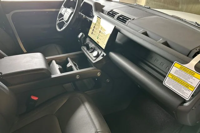 New 2026 Fuji White Land Rover S image 14