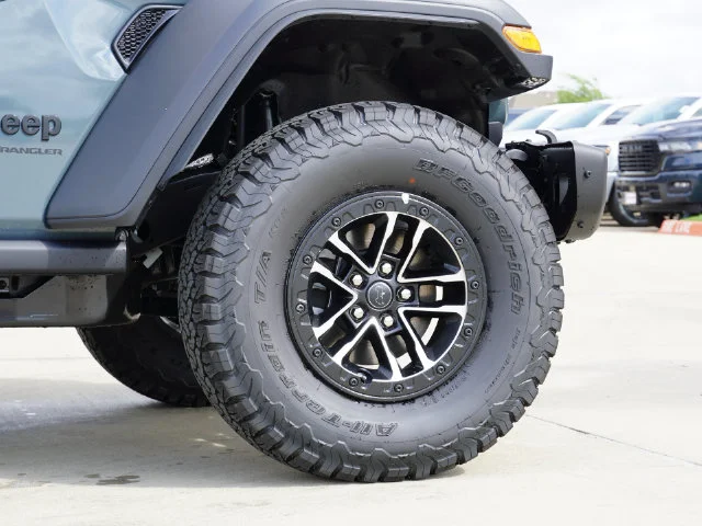 New 2026 Anvil Clear-Coat Exterior Paint Jeep Moab 392 image 19
