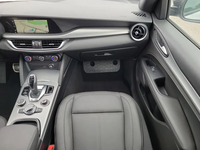 2025 Alfa Romeo Stelvio Base - Photo 16