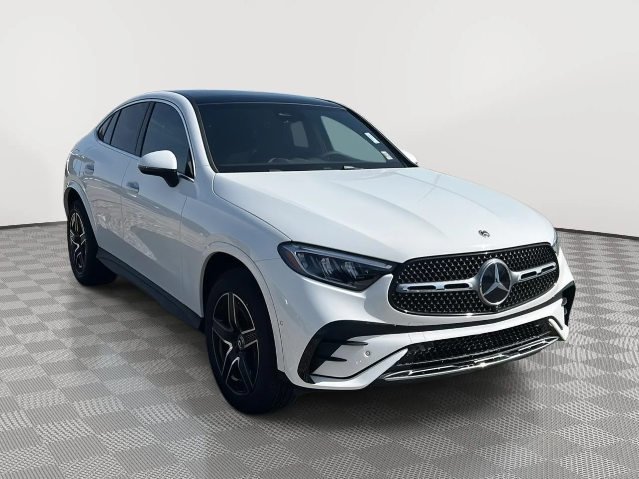 New 2026 Polar White Mercedes-Benz GLC 300 image 1