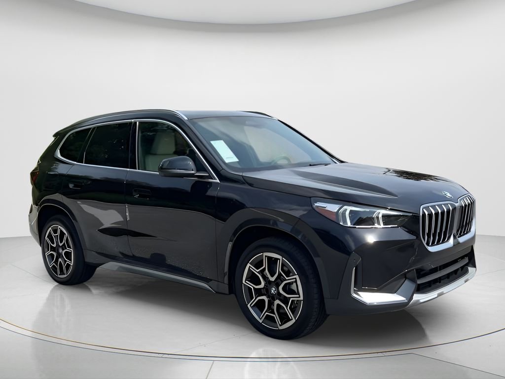 Used 2025 Black BMW xDrive28i image 2