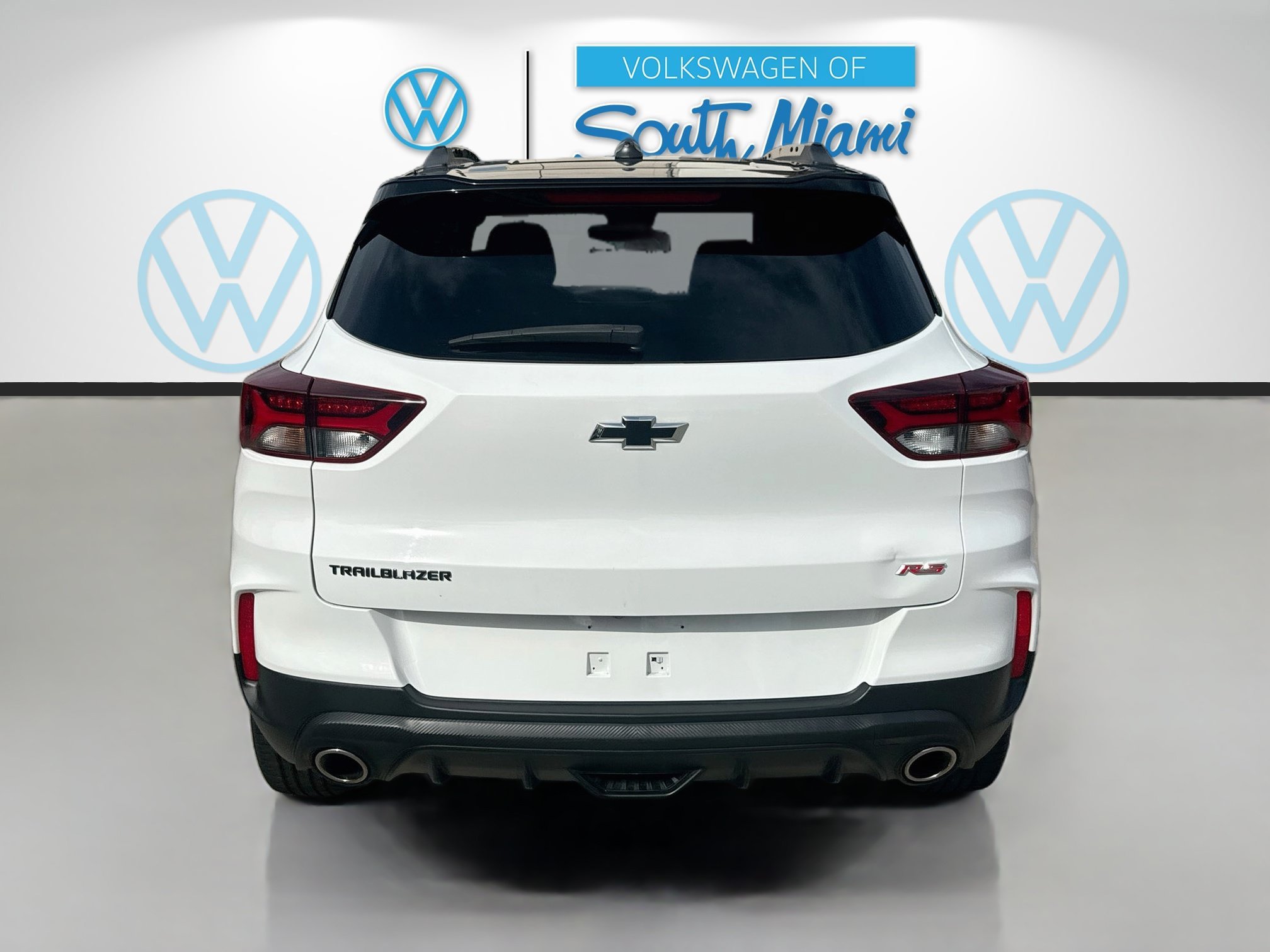 Used 2022 Summit White Chevrolet RS image 6