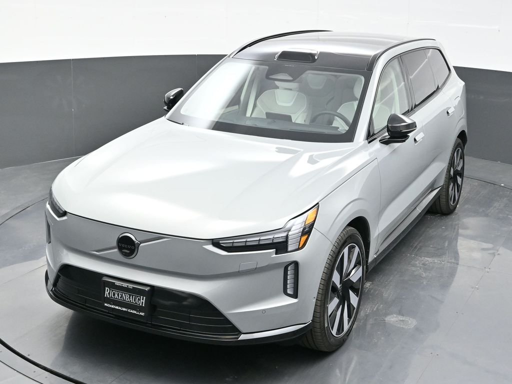 2025 Volvo EX90 Ultra - Photo 18