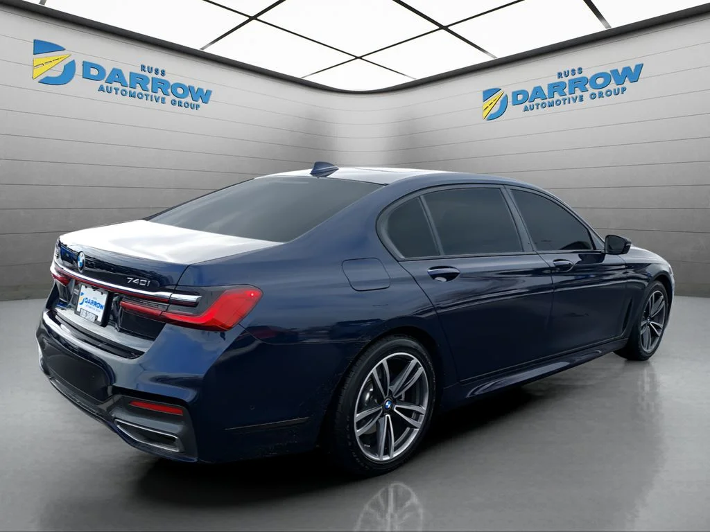 Used 2022 Blue BMW 740i xDrive image 5