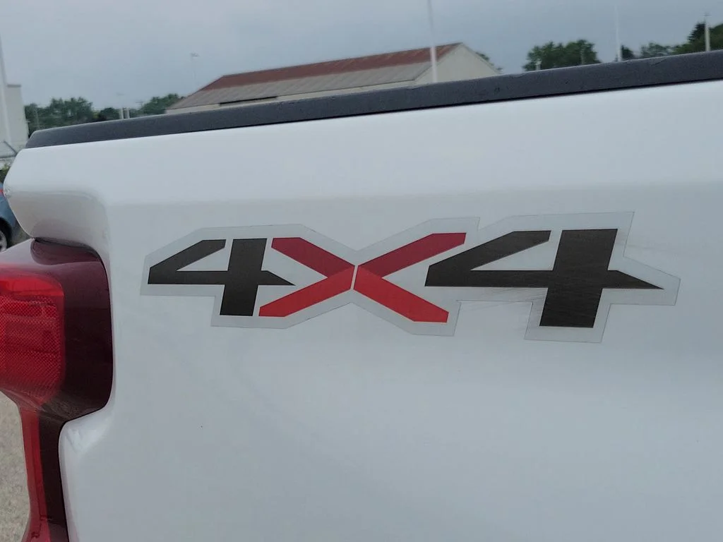 Used 2020  Chevrolet LT image 6