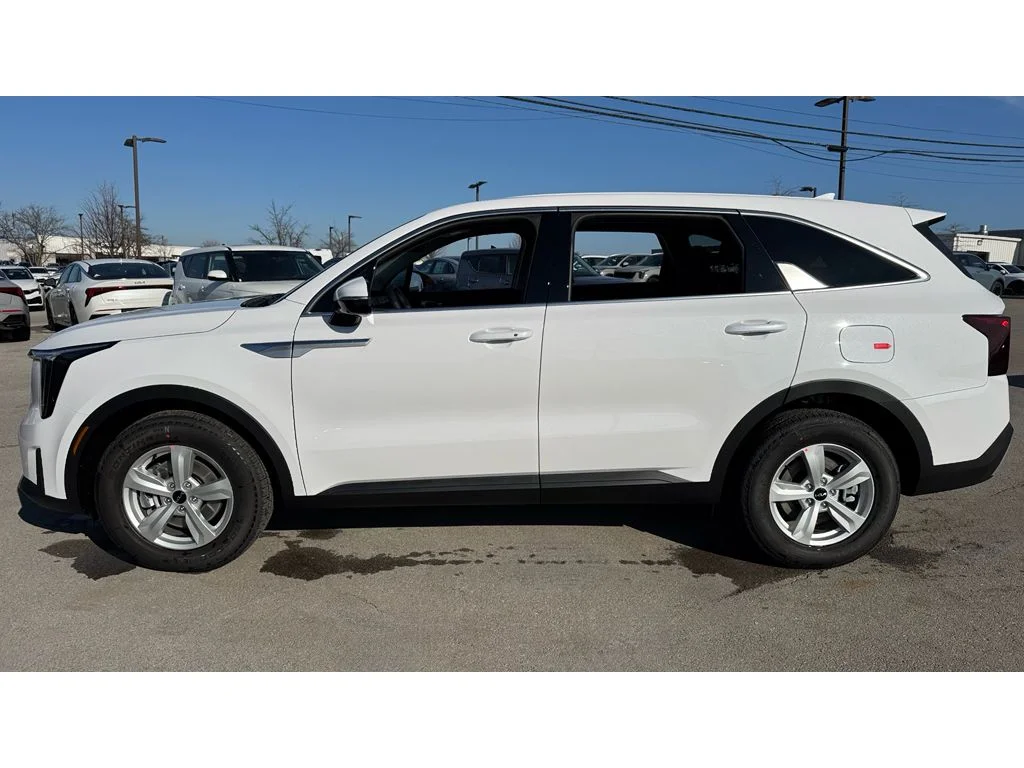 Used 2026 Whi Kia LX image 26
