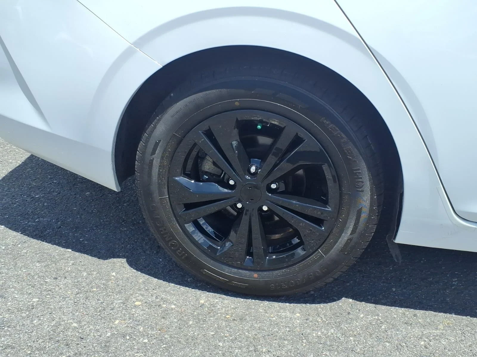 Used 2023 Fresh Powder Nissan SV image 10