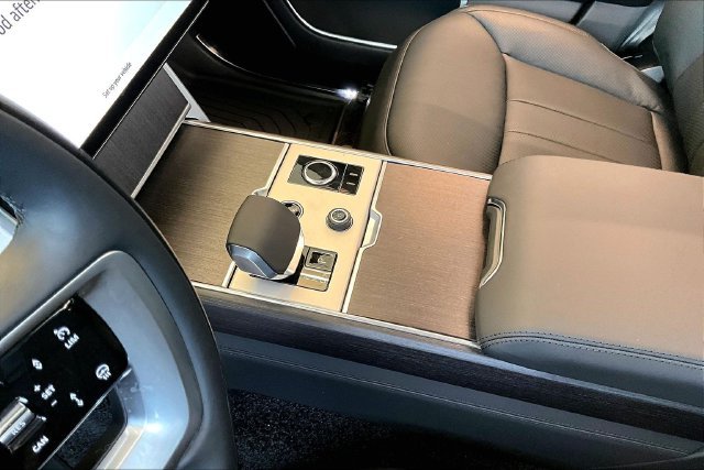 New 2027 Obsidian Black Satin Land Rover SE image 13
