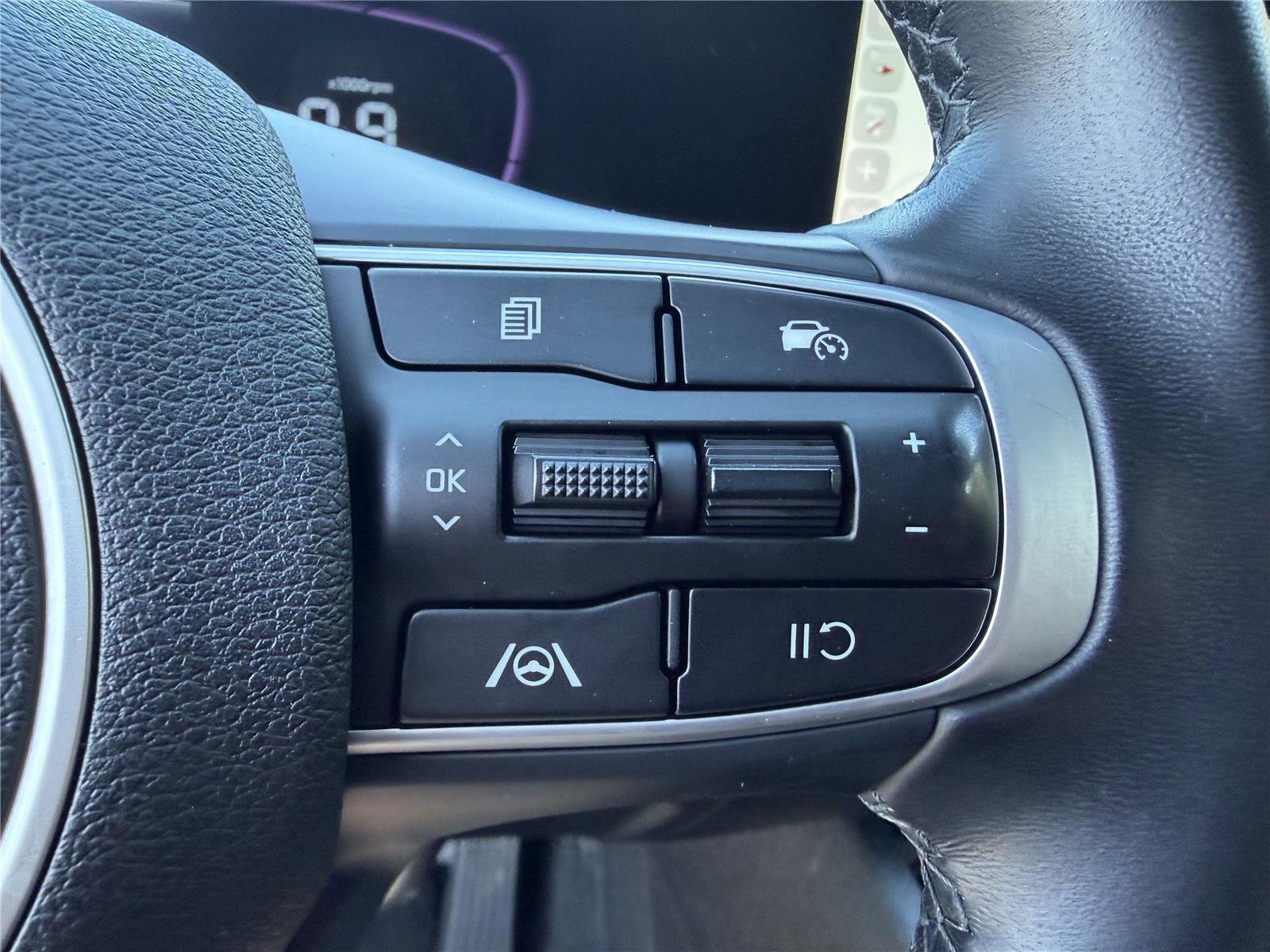 Used 2023 Wolf Gray Kia X-Line image 15