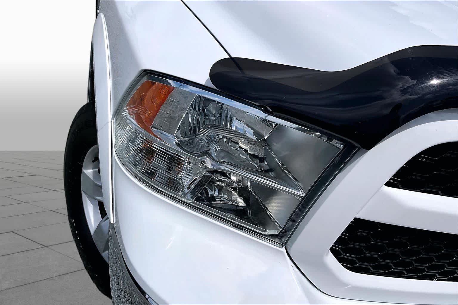 Used 2016 Bright White Ram Outdoorsman image 28