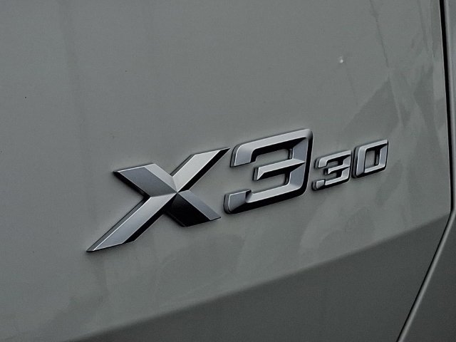 Used 2026 Mineral White Metallic BMW 30 xDrive image 21