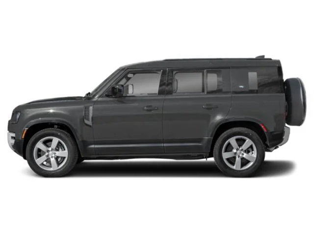 Used 2024 White Land Rover S image 3