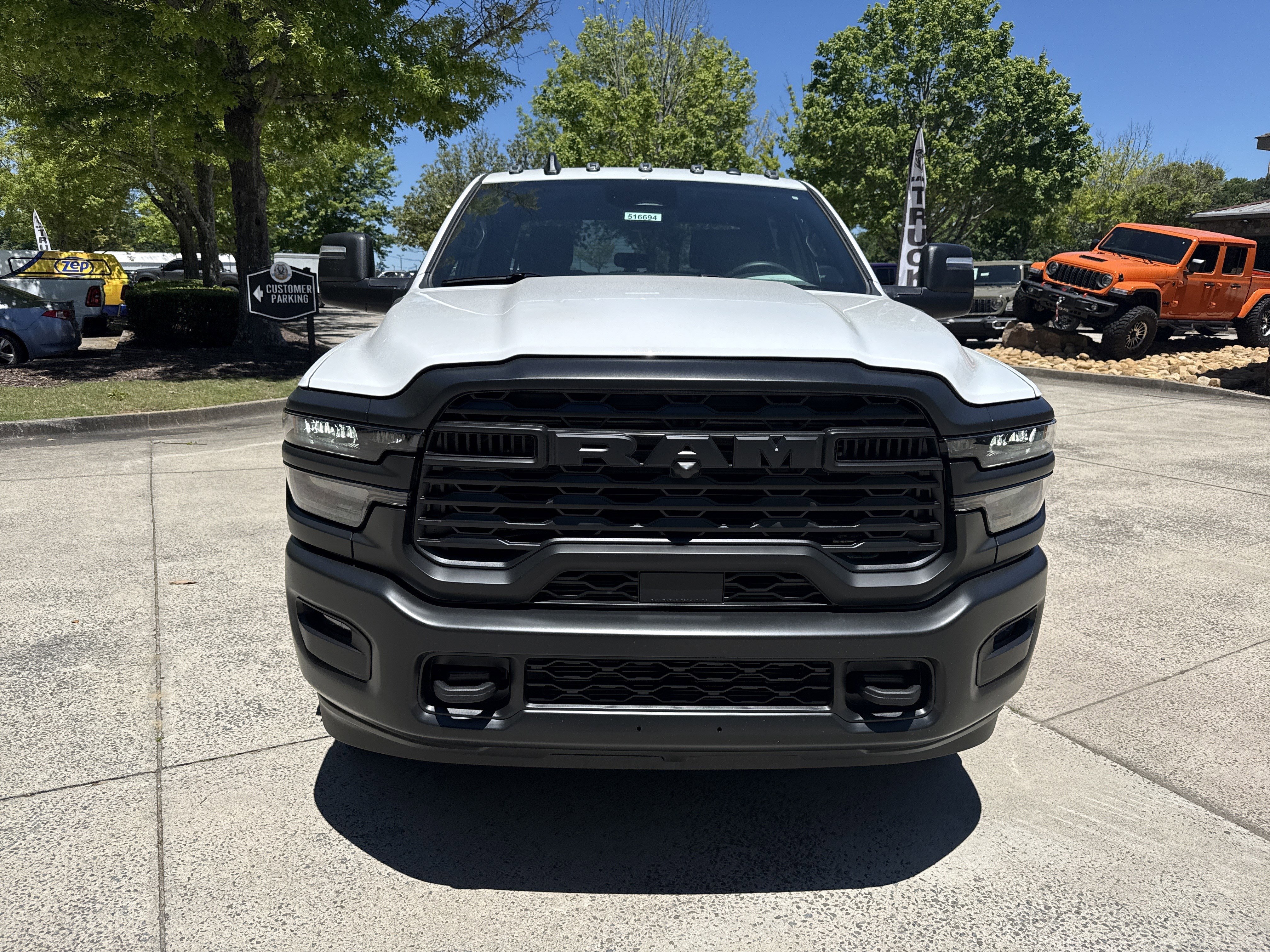 New 2026 Bright White Clear-Coat Exterior Paint RAM Tradesman image 2