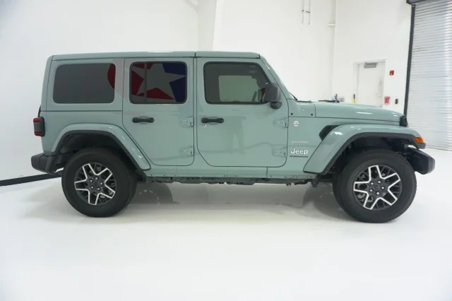 Used 2024 Earl Clear Coat Jeep Sahara image 4