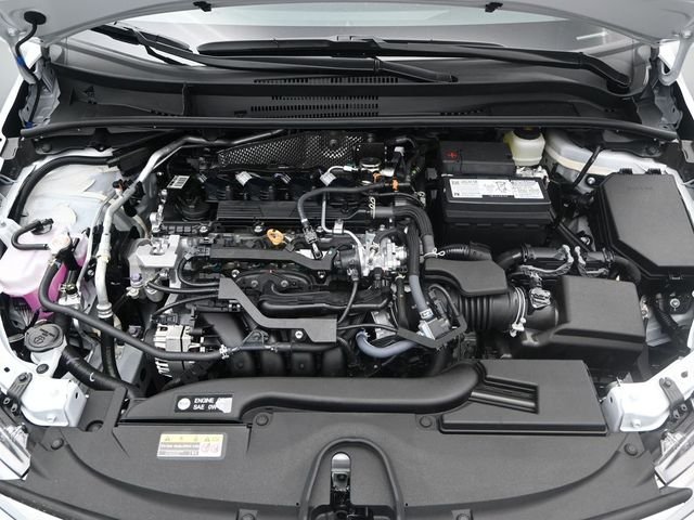 Used 2025 Wind Chill Pearl Toyota LE image 16
