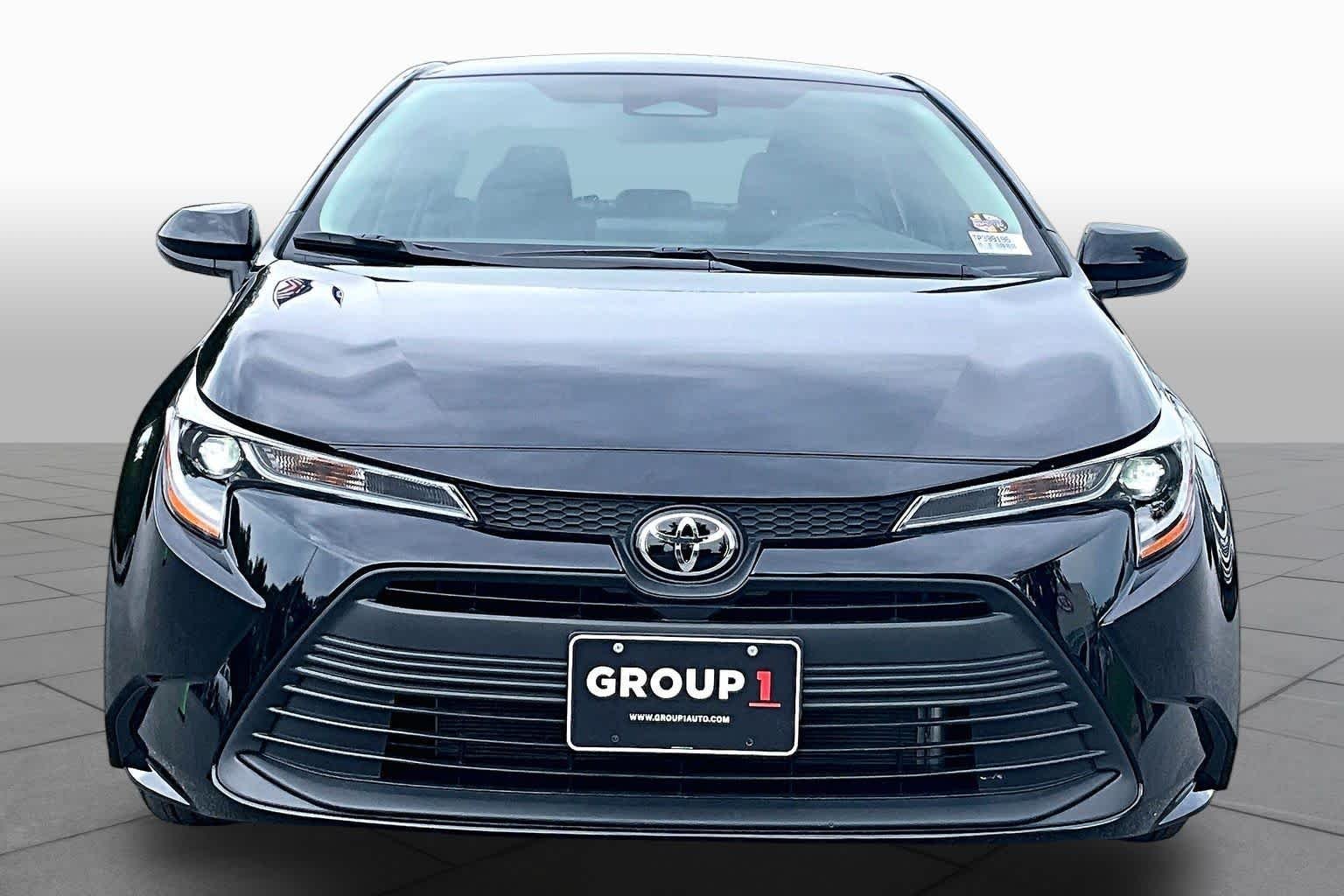 Used 2026 Midnight Black Metallic Toyota LE image 4