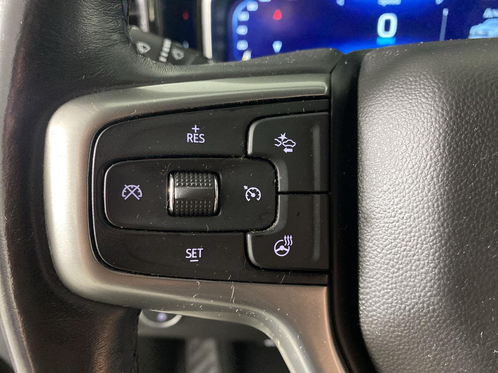 Used 2022 Black Chevrolet LT image 18