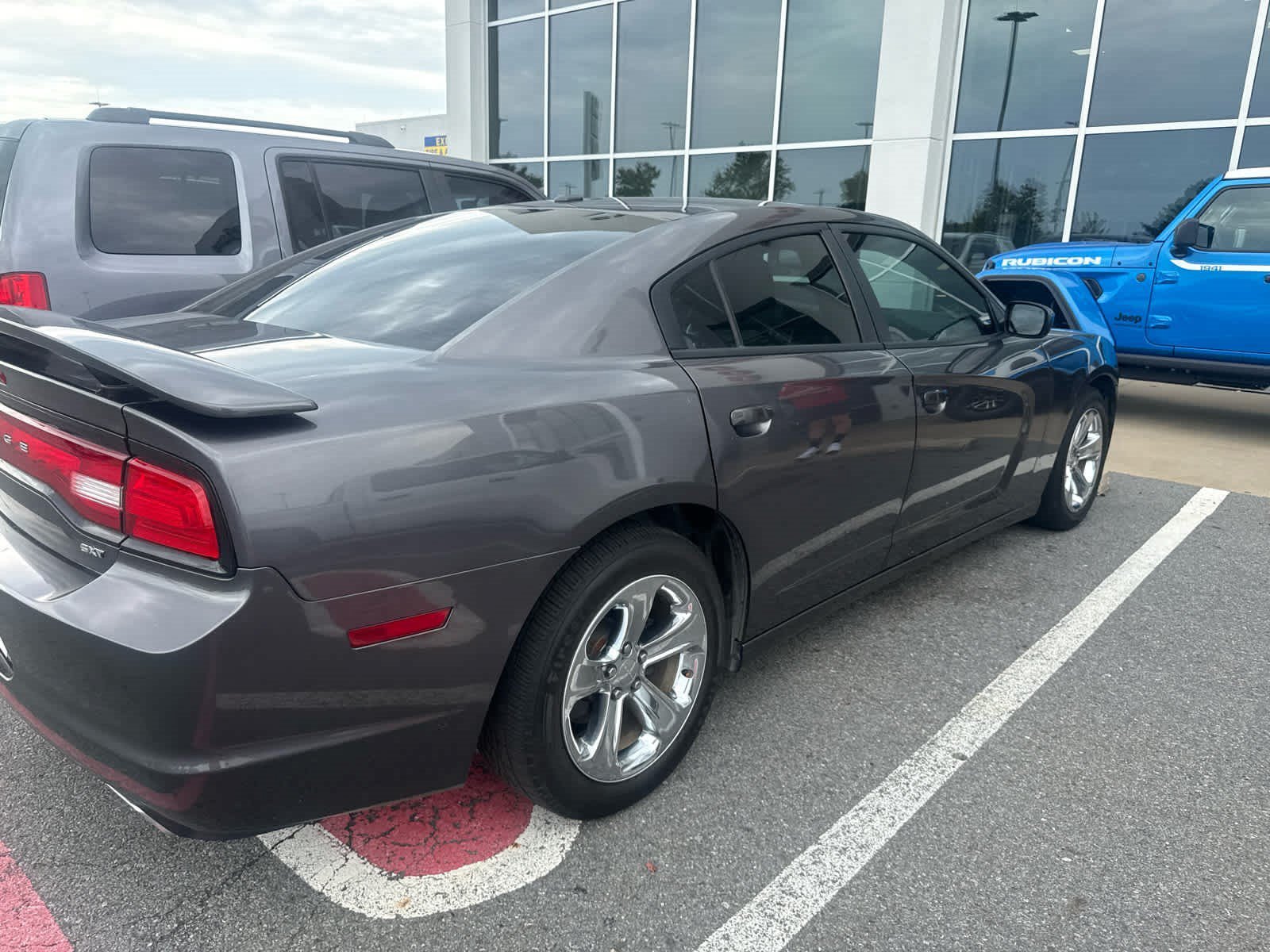 Used 2014 Granite Crystal Metallic Clearcoat Dodge SXT image 3