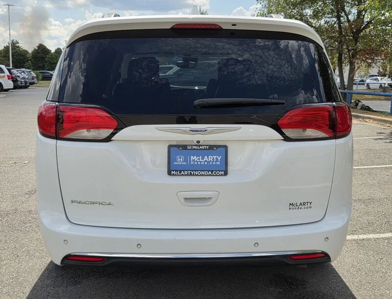 Used 2019 Bright White Clearcoat CHRYSLER TOURING L PLUS image 6