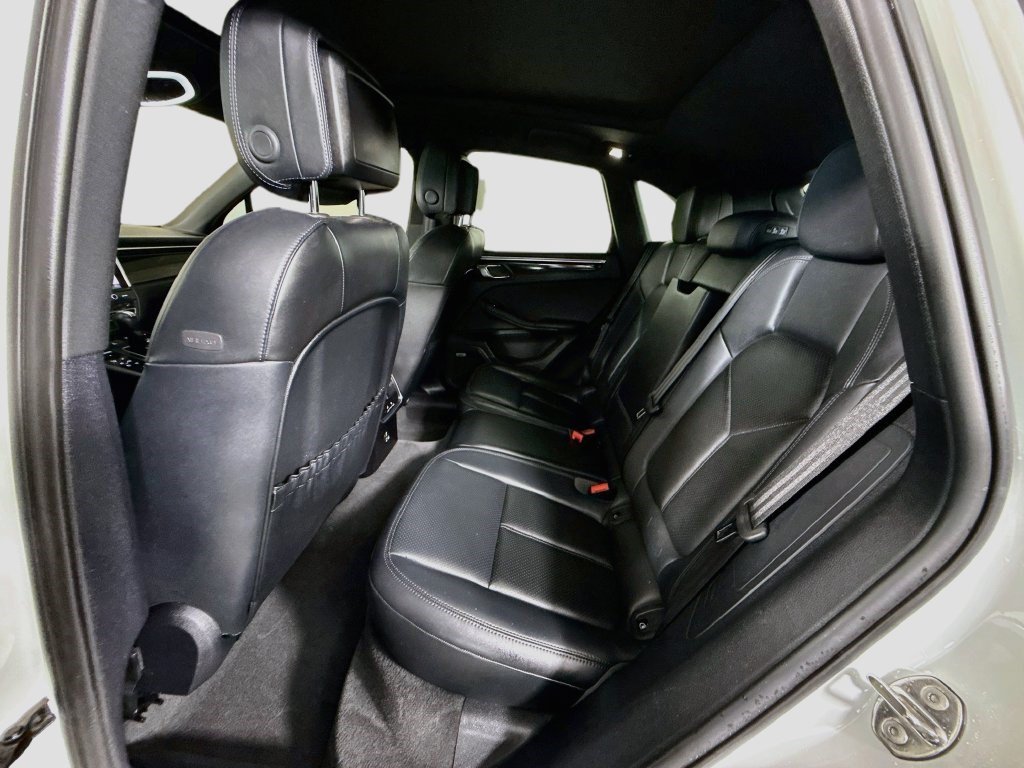 Used 2024 White Porsche Base image 21